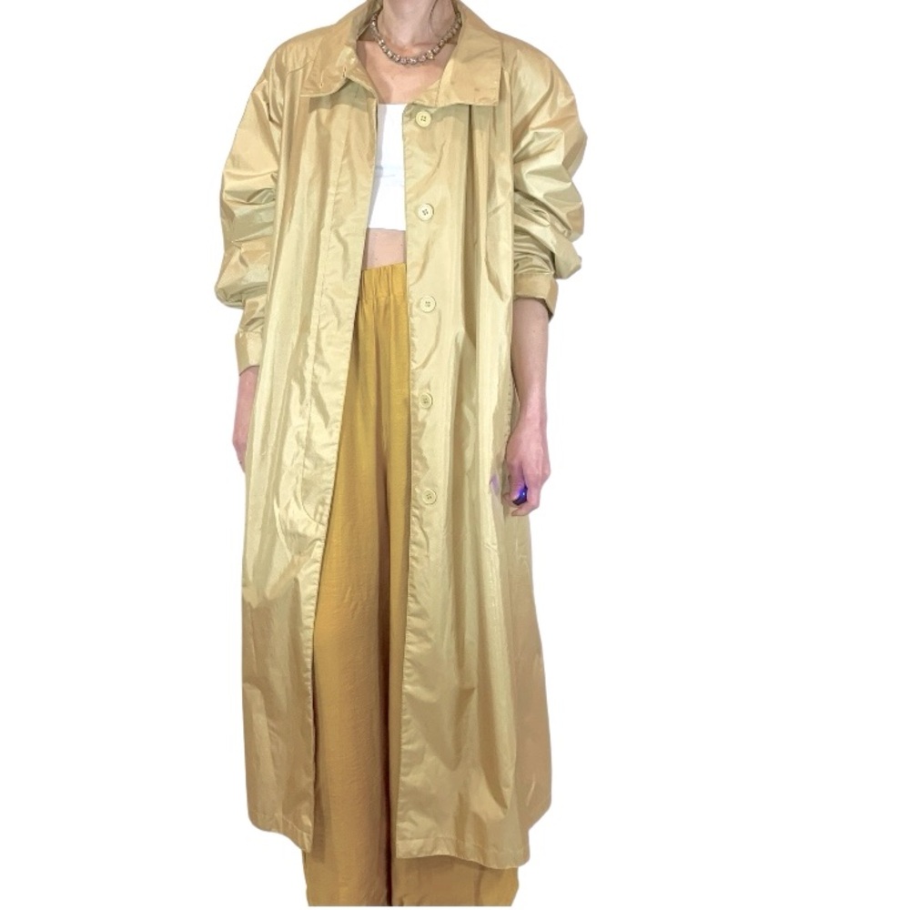 80’s vintage oversized Trench Coat in tan/ beige/ gold by J.Gallery
